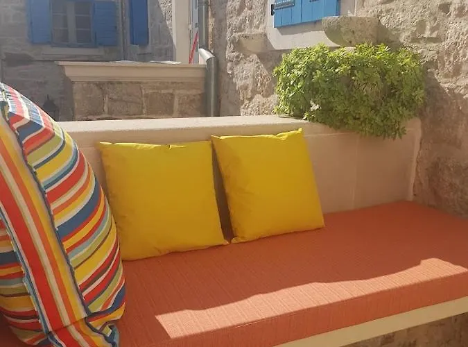 Vakantiehuis Mirina *