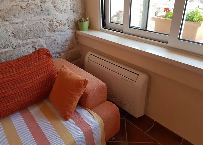 Mirina בית נופש פרוויץ' שפורינה